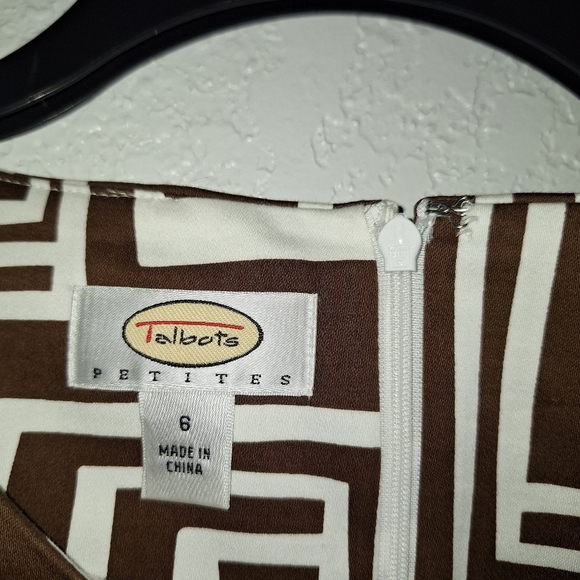 TALBOTS Petite Brown White Sleeveless Cotton Spandex Stretch Sheath Dress Size 8 - Picture 7 of 11